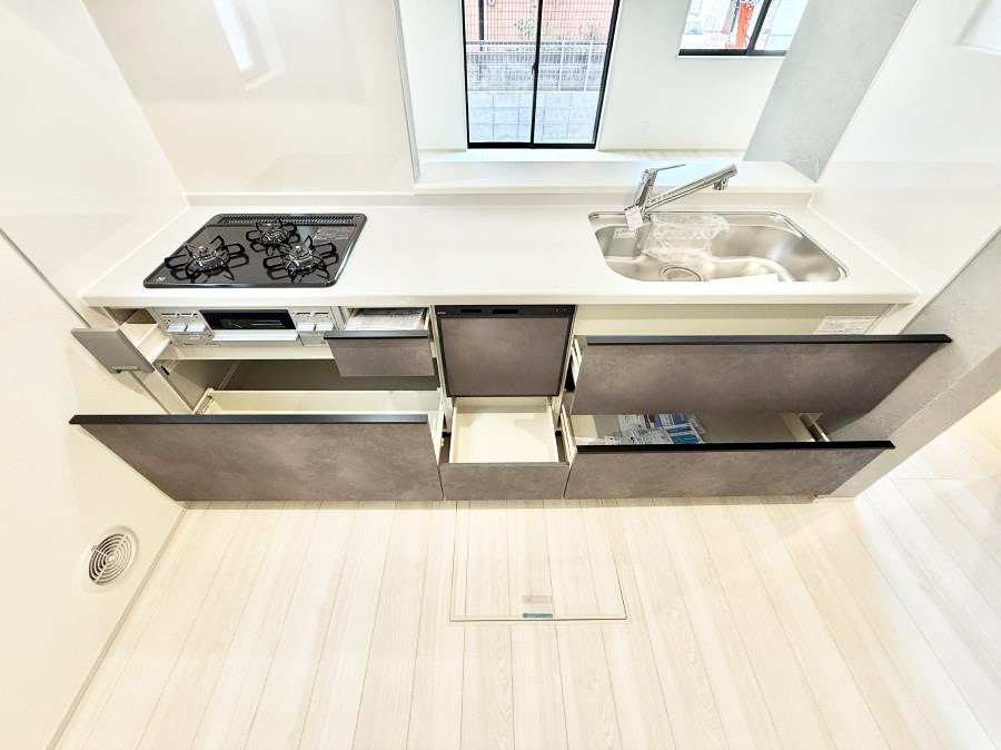 �L�b�`�� �������A�C�f�A�L����A�N���G�C�e�B�u�ȗ������