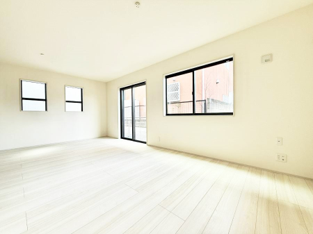 ���r���O ���������났�ƏΊ炪�W�܂�A�S���܂郊�r���O