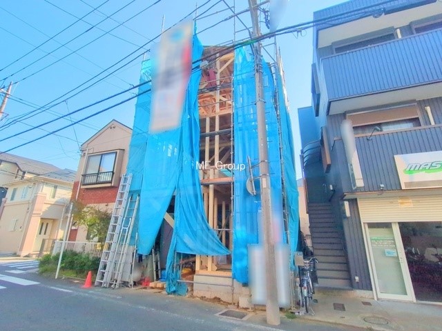 nOώʐ^ OρV炵n܂ꏊŁAƑJ[߂