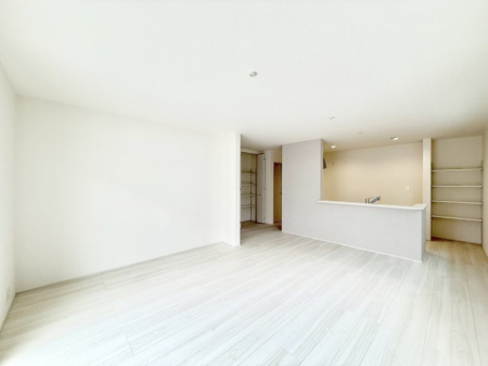 ���r���O ���������났�ƏΊ炪�W�܂�A�S���܂郊�r���O