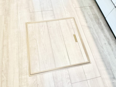 ̑ ݔBꂽ[Xy[XŉƑŜXbL