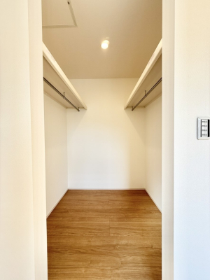 ���[ ����