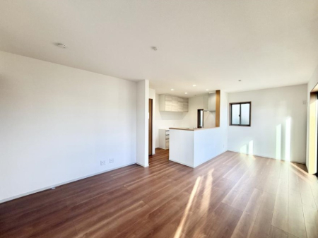 ���r���O ���������R�Ɖ�b�����܂��A�S�n�悢�ЂƂƂ�