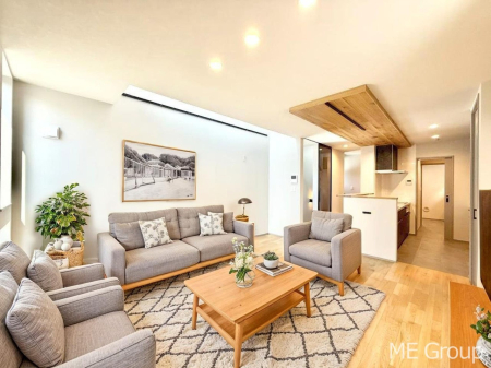 rO 肰ȂfUCZX悭oƋCGł