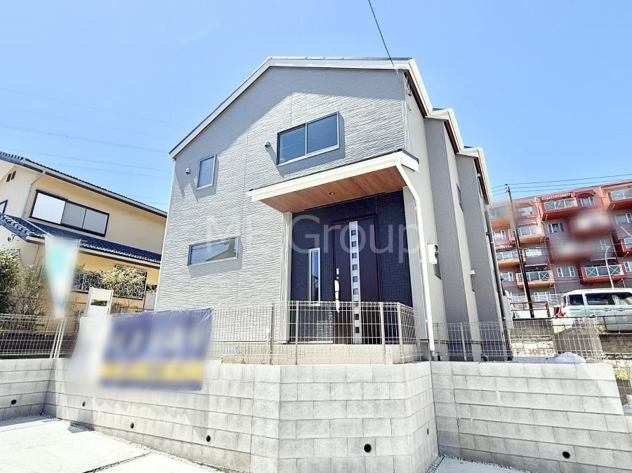 nOώʐ^ OρV炵n܂ꏊŁAƑJ[߂