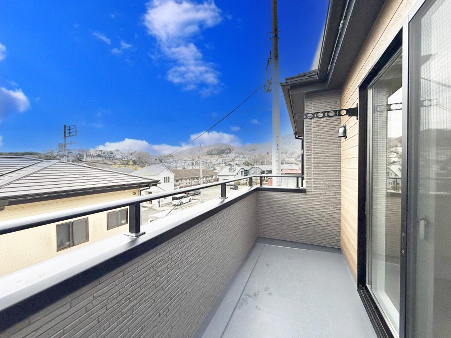 �o���R�j�[ ������ �G�߂̈ڂ낢����������J���I�ȋ�Ԃł�