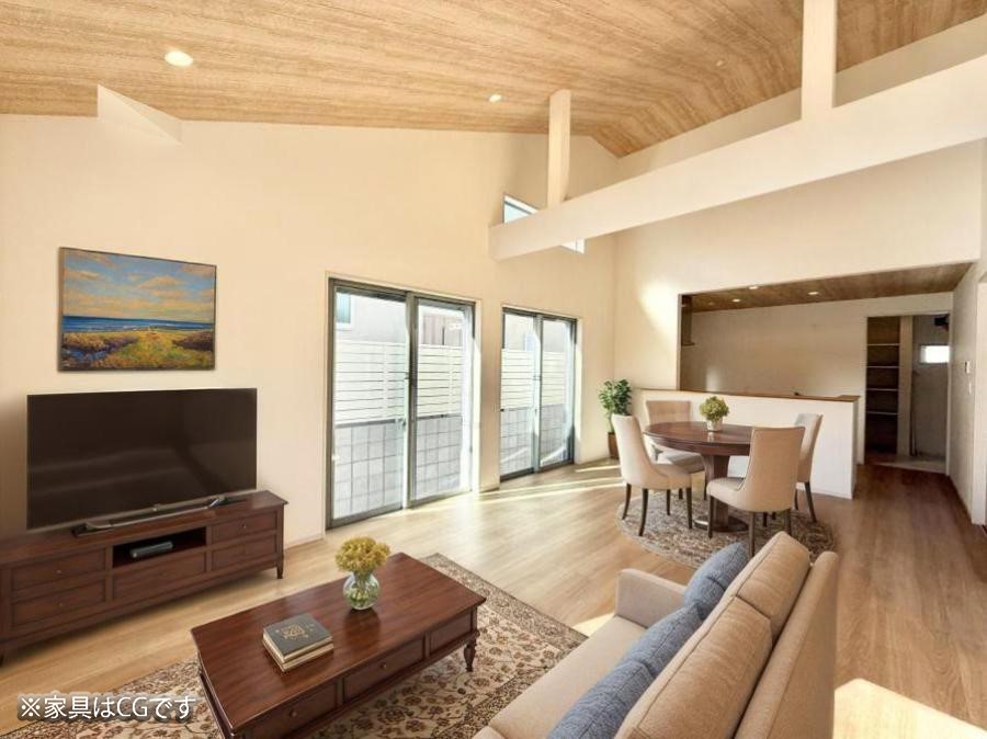 ���r���O ���������났�ƏΊ炪�W�܂�A�S���܂郊�r���O