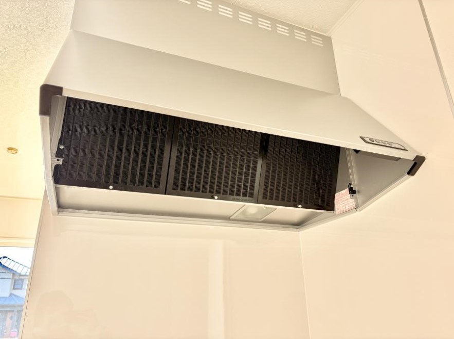 ���̑����� �ݔ����t�[�h�ɕ����Ă���ׁA���������C��ɗU������A�����I�ɔr�����ł��܂�