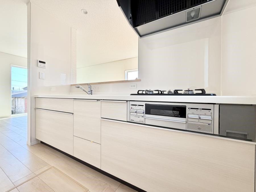 �L�b�`�� ���������y���݂ƐH�ׂ�K����͂���L�b�`��