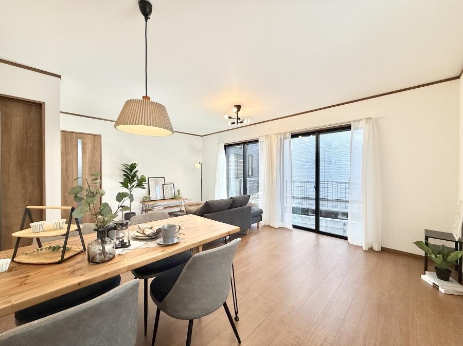 ���r���O �������S���������ꏊ�A�������߂����郊�r���O