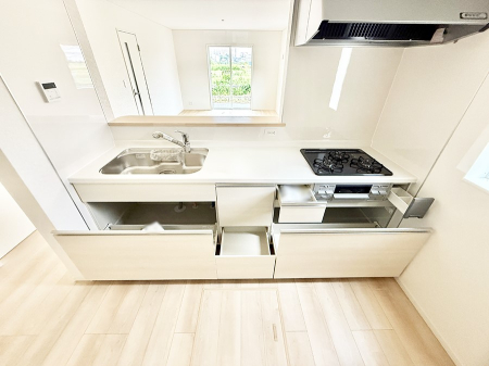 �L�b�`�� �������A�C�f�A�L����A�N���G�C�e�B�u�ȗ������