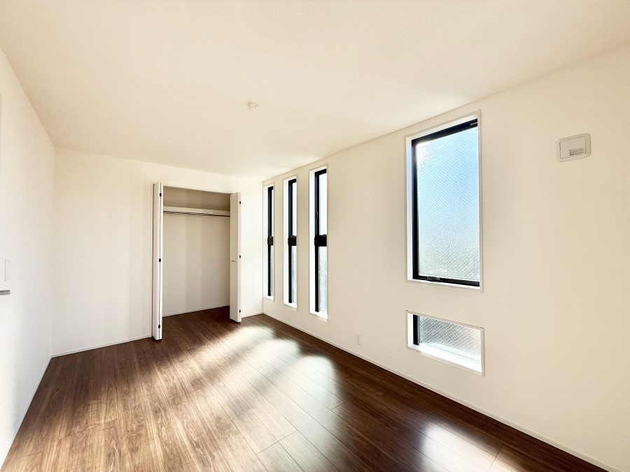 ���̑����� �������D��ŉ��₩�Ȏ��Ԃ��������