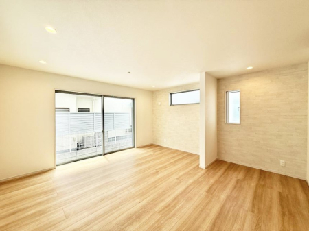 ���r���O ���������났�ƏΊ炪�W�܂�A�S���܂郊�r���O