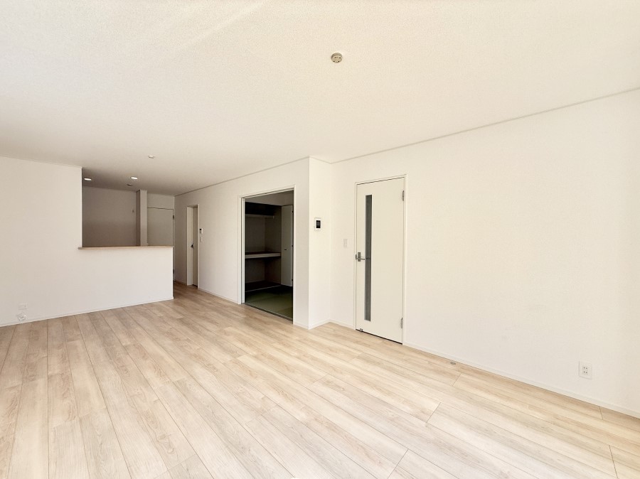 ���r���O ���������R�Ɖ�b�����܂��A�S�n�悢�ЂƂƂ�