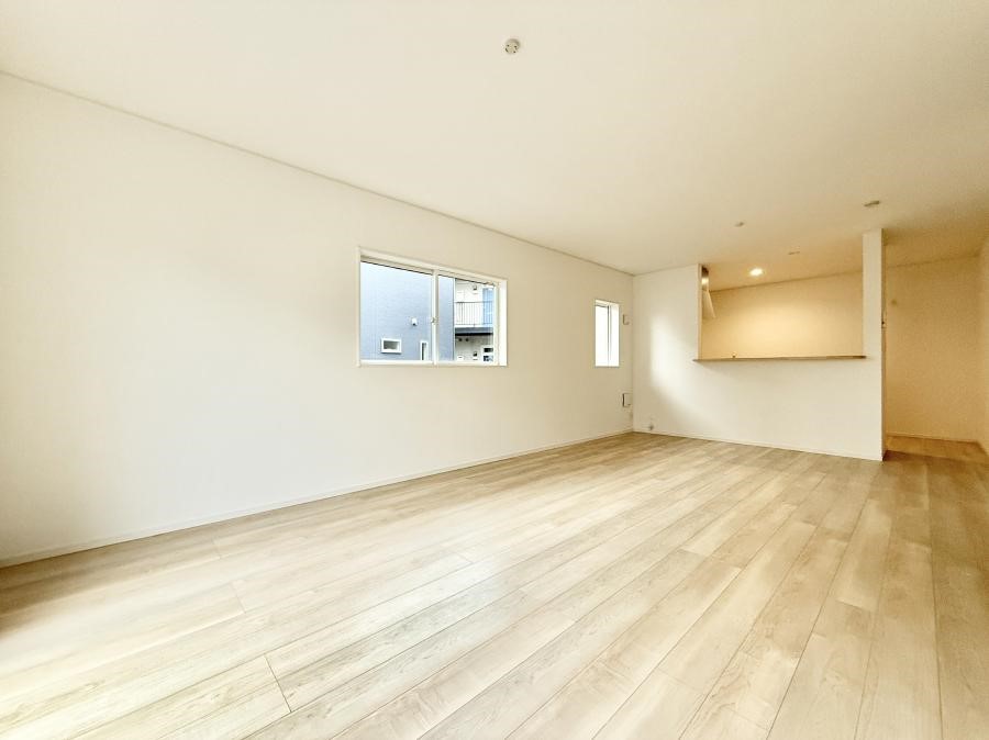 rO 났ƏΊ炪W܂AS܂郊rO