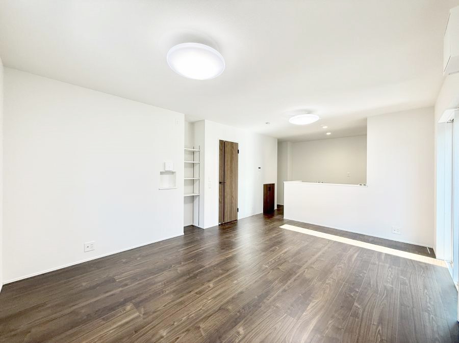 rO 났ƏΊ炪W܂AS܂郊rO