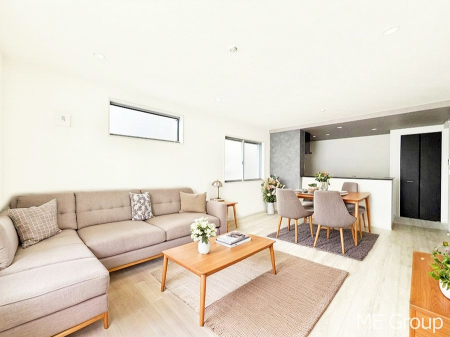 rO 肰ȂfUCZX悭oƋCGł