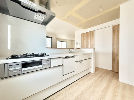 �L�b�`�� �����������������Ɗy�����Ȃ�A���K�ȃL�b�`�����