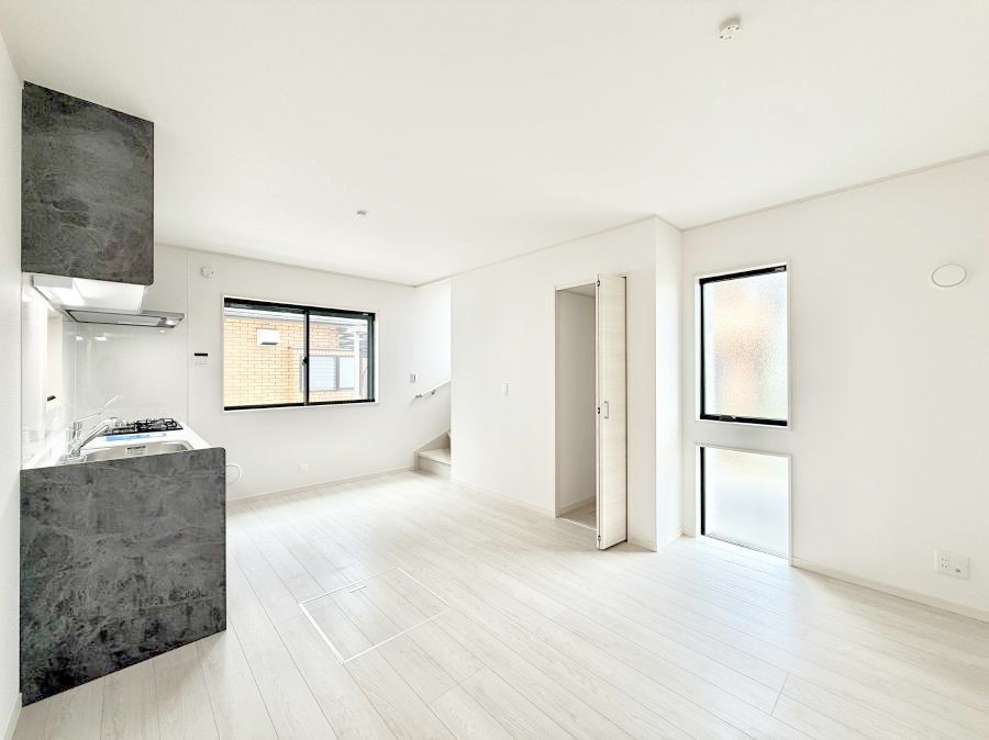 ���r���O �������V���v���������ґ�A��؂Ȑl�Ɖ߂����S���قǂ�����