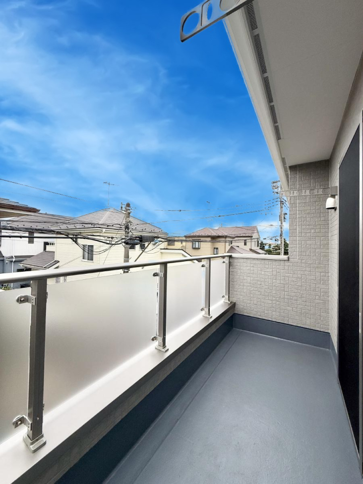 �o���R�j�[ ������ �G�߂̈ڂ낢����������J���I�ȋ�Ԃł�