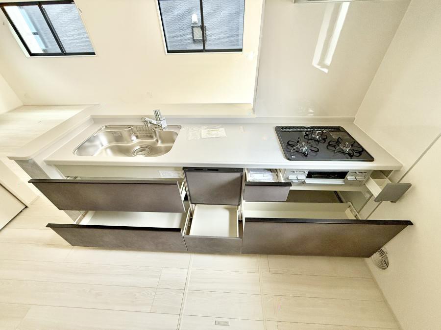 �L�b�`�� �������A�C�f�A�L����A�N���G�C�e�B�u�ȗ������