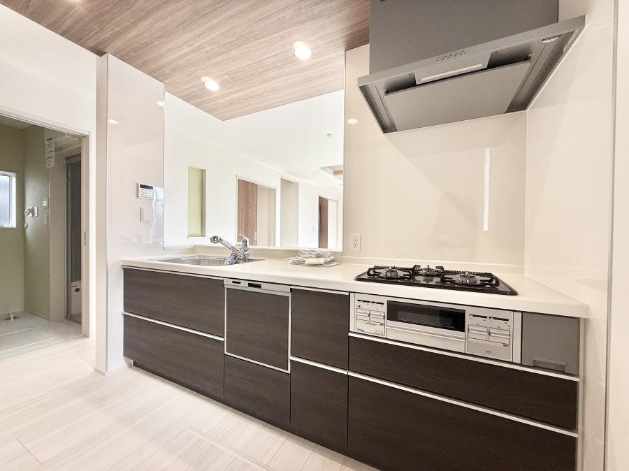 �L�b�`�� �������V���v���Ŕ������S�n�悢���Ԃ𐶂ރL�b�`�����