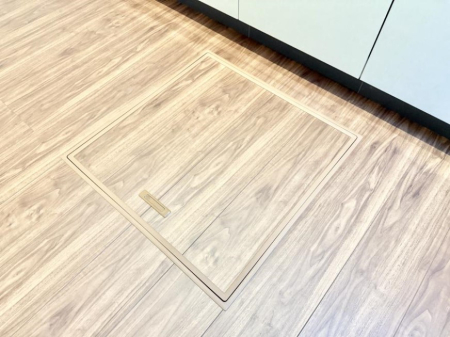 ̑ ݔBꂽ[Xy[XŉƑŜXbL