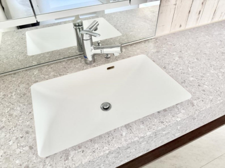 ̑ ݔ􂢂􂤎KɎg֗ȃV[