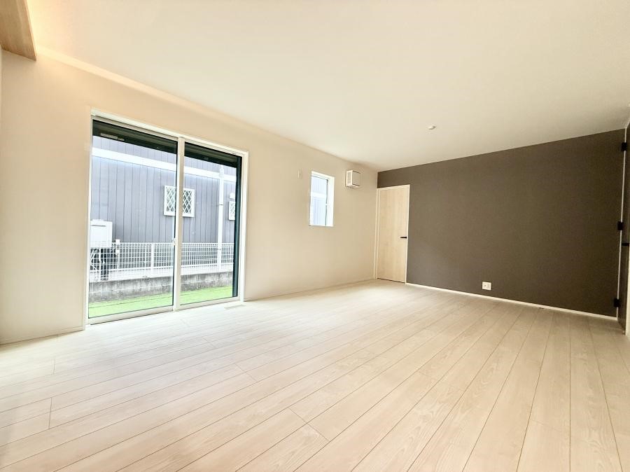 rO Cɓ̏ꏊŁÂтƂԂ