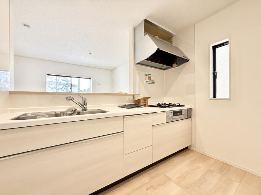 Lb` ƑƂȂAR~jP[V̏