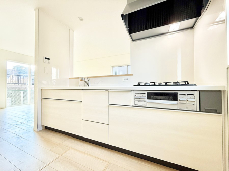 �L�b�`�� �����������������Ԃ����܂��A�Ί炠�ӂ��L�b�`��