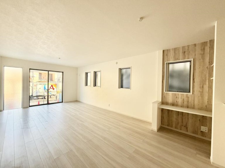 ���̑����� �������Ƒ��̏Ί炪���ӂ��A���났�̋��