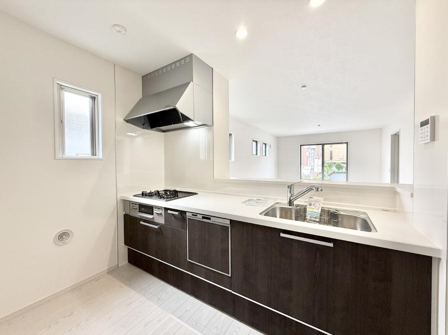 �L�b�`�� ���������y���݂ƐH�ׂ�K����͂���L�b�`��