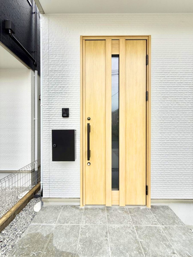 ���� �O�ρ� �V���v���Ŕ������A�Z�܂��̑���ۂ��ʂ錺�ւł�