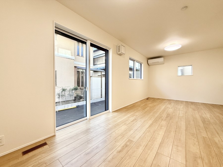 ���r���O ���������ƕ���������A�����b�N�X�ł�����