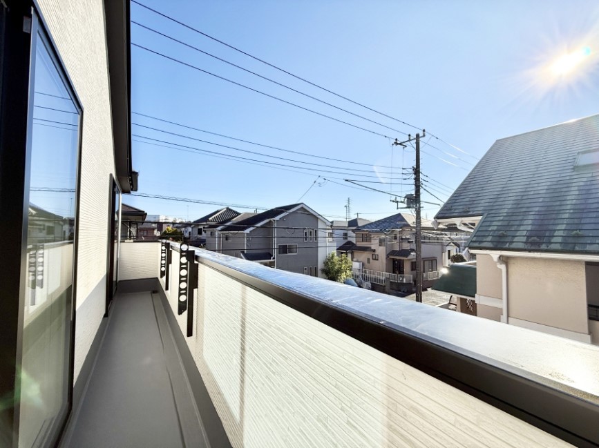 �o���R�j�[ ������ �G�߂̈ڂ낢����������J���I�ȋ�Ԃł�