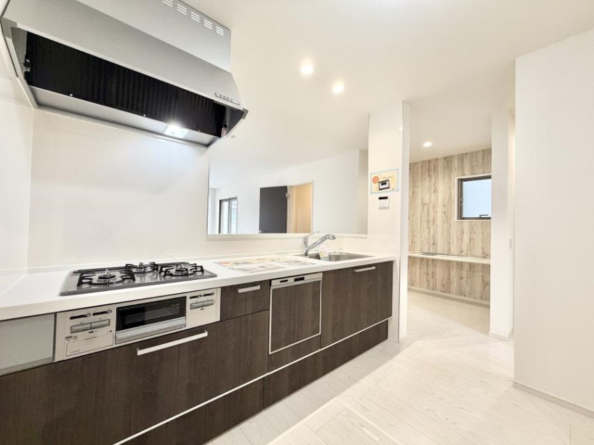 �L�b�`�� �������V���v���Ŕ������S�n�悢���Ԃ𐶂ރL�b�`�����