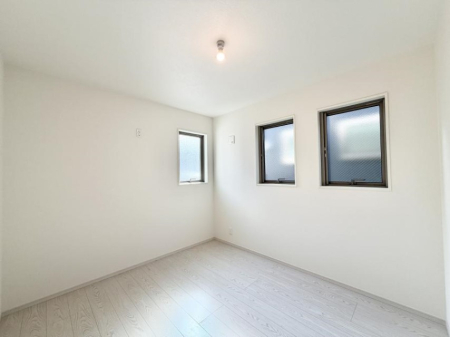 �q������ �������v���C�x�[�g��ԂƂ��ĐÂ��ŗ�������������񋟂��Ă���܂�