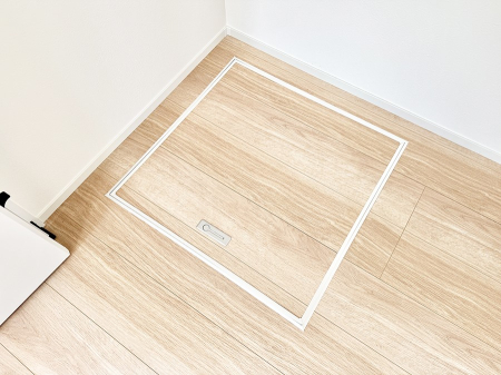 ̑ ݔBꂽ[Xy[XŉƑŜXbL