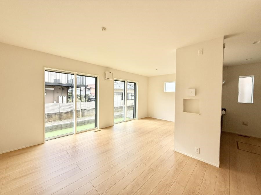 ���r���O ���������R�Ɖ�b�����܂��A�S�n�悢�ЂƂƂ�