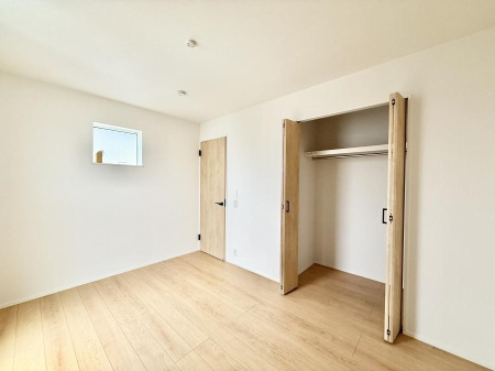 �Q�� ���������̔z�u��ʋC���̗ǂ��݌v�ŕ����̋�C�������炸�A��ɐV�N�ȋ�C������܂�