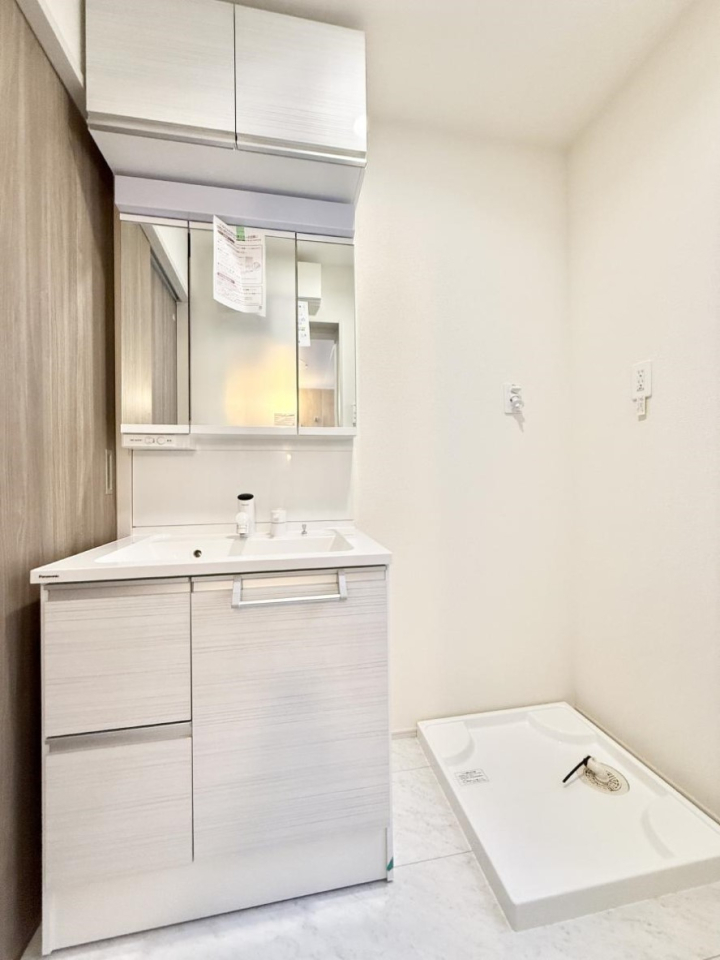 ʑEʏ 邢ʏ͖̎yłႢł