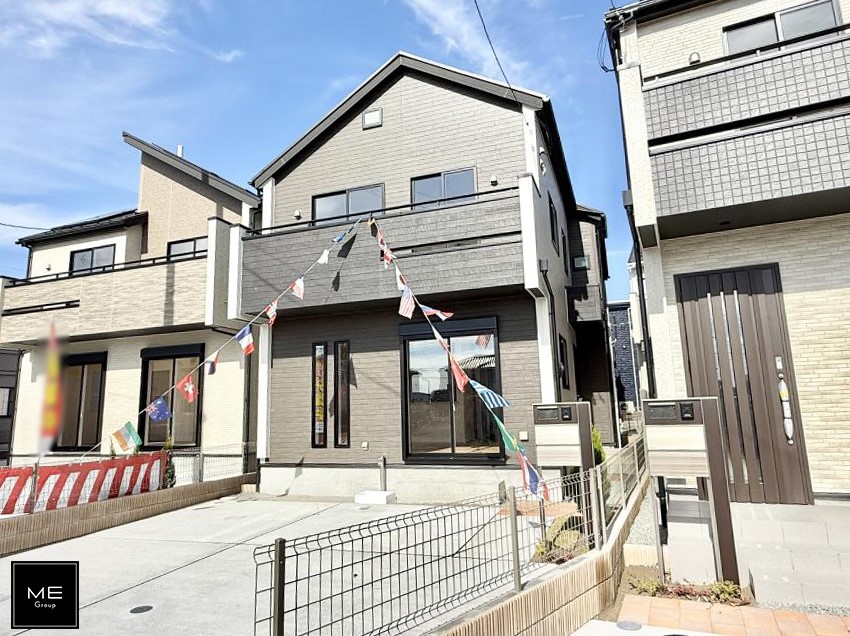 nOώʐ^ OρV炵n܂ꏊŁAƑJ[߂