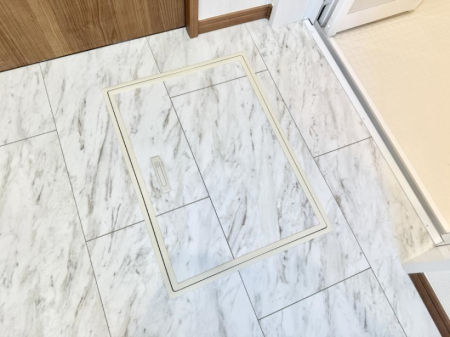 ̑ ݔBꂽ[Xy[XŉƑŜXbL