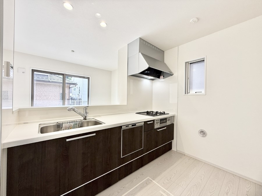 Lb` ƑƂȂAR~jP[V̏