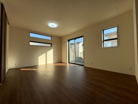 rO 났ƏΊ炪W܂AS܂郊rO