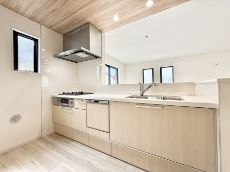 �L�b�`�� ���������y���݂ƐH�ׂ�K����͂���L�b�`��