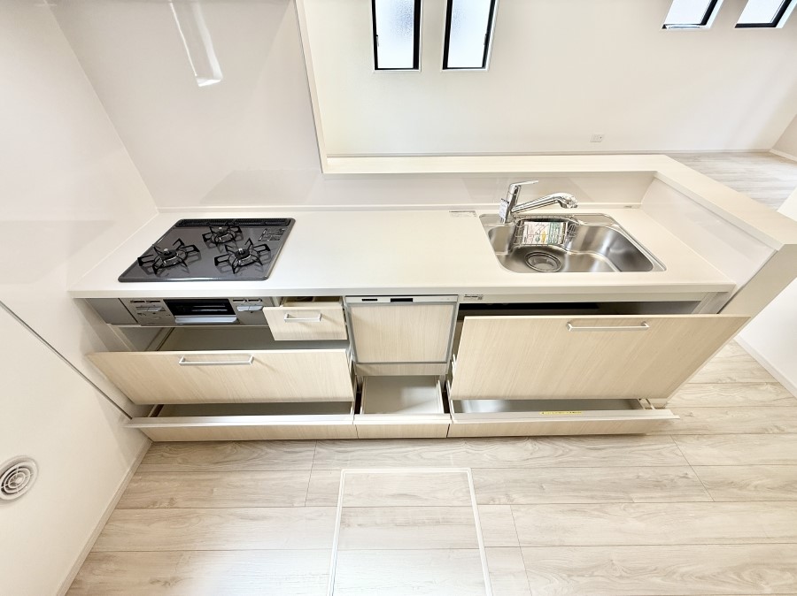 �L�b�`�� �������Ƒ����J��[�߂�A������̂���L�b�`��