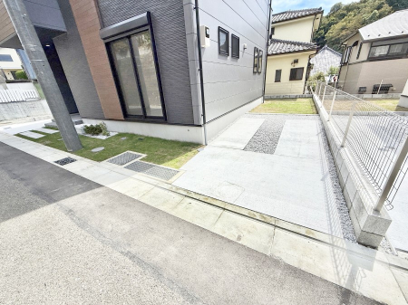  �O�ρ�����ɃJ�[�X�y�[�X������Ə�����܂�