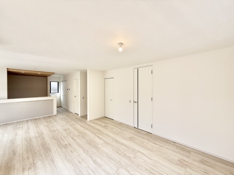 rO 났ƏΊ炪W܂AS܂郊rO